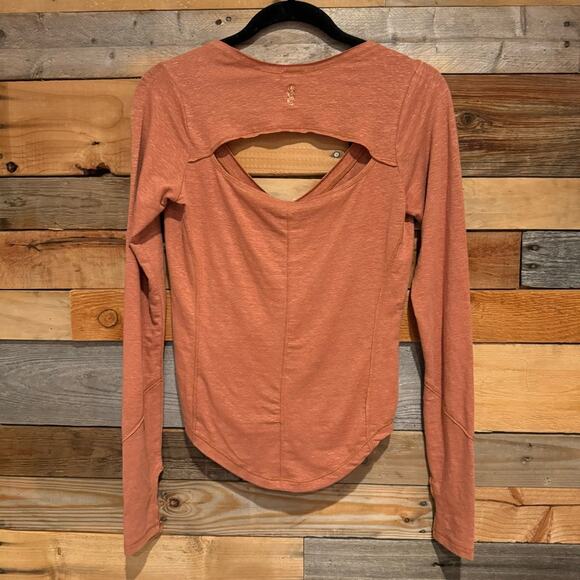 FP Movement Free People Affinity Technolinen Back Cut Out Long Sleeve Tee Orange - Picture 11 of 13
